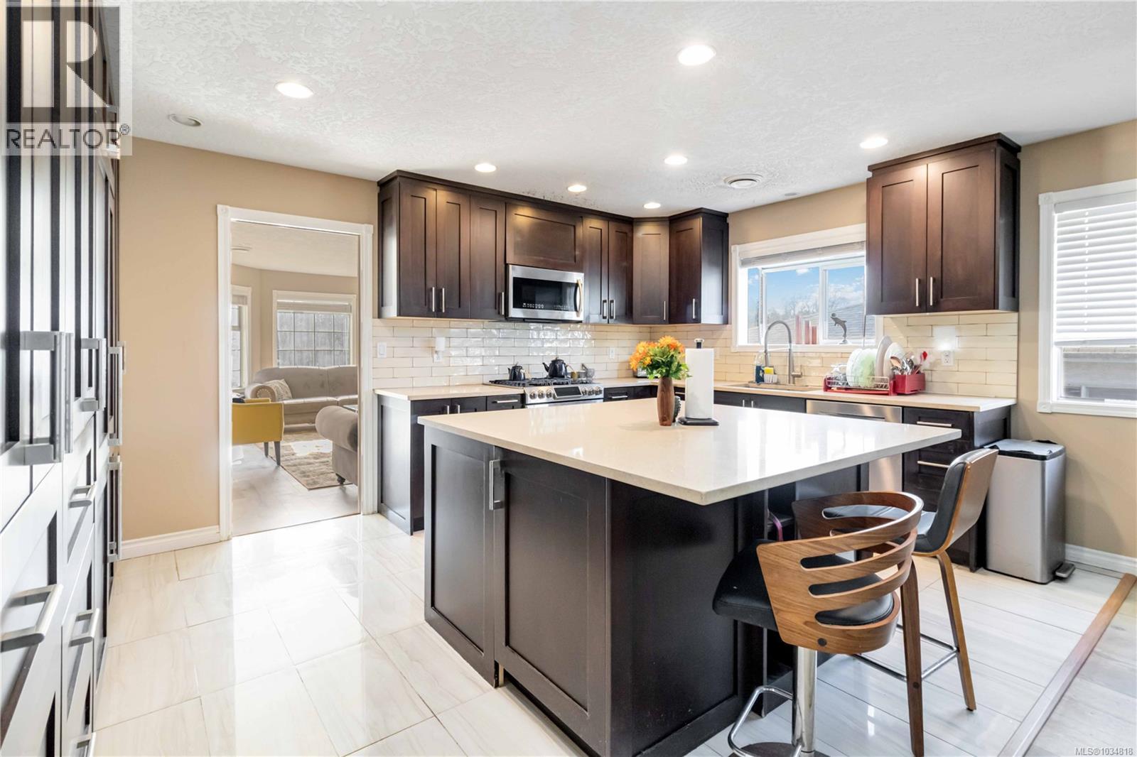 886 Lodi Ave - 3