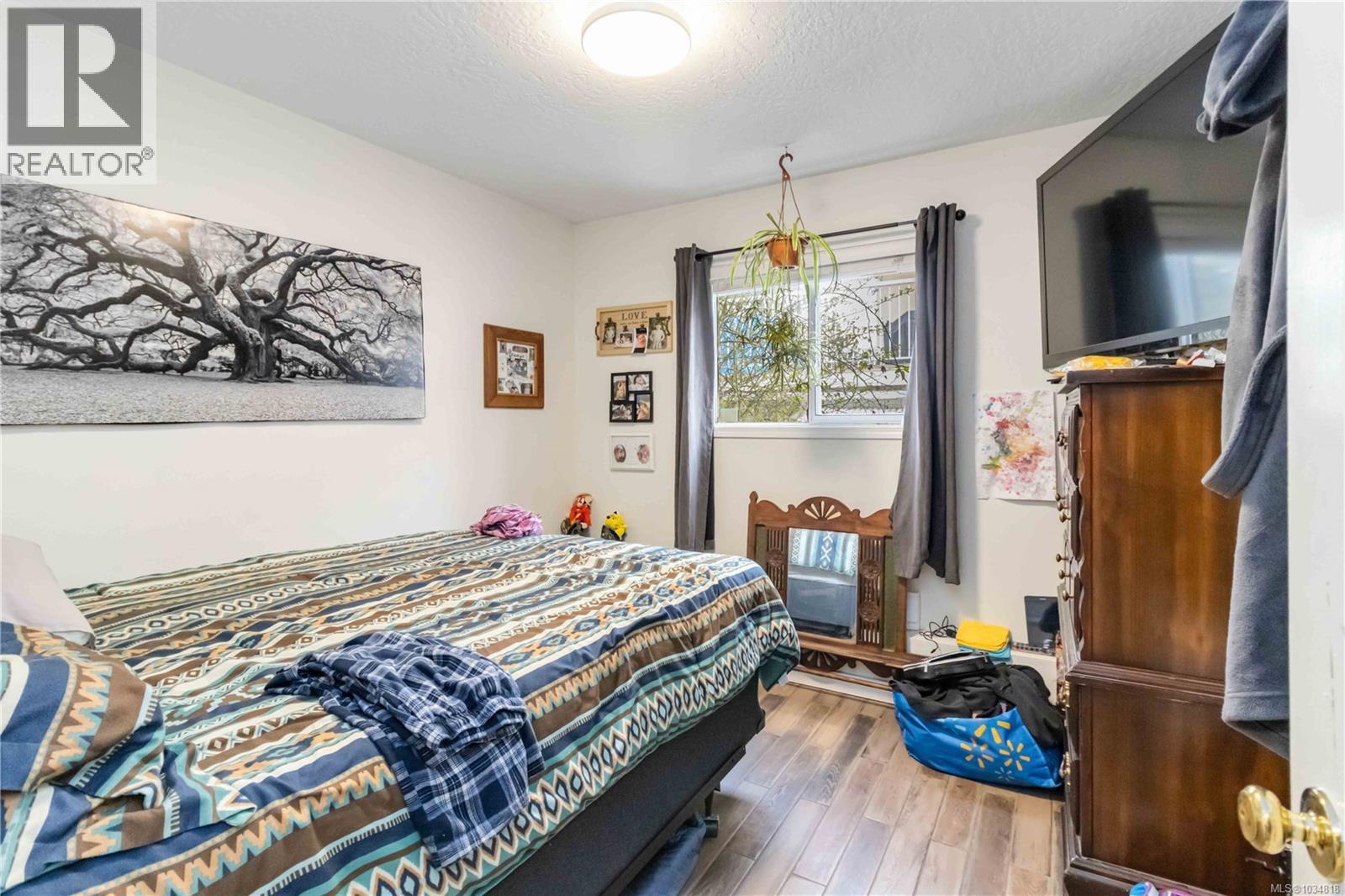 886 Lodi Ave - 36