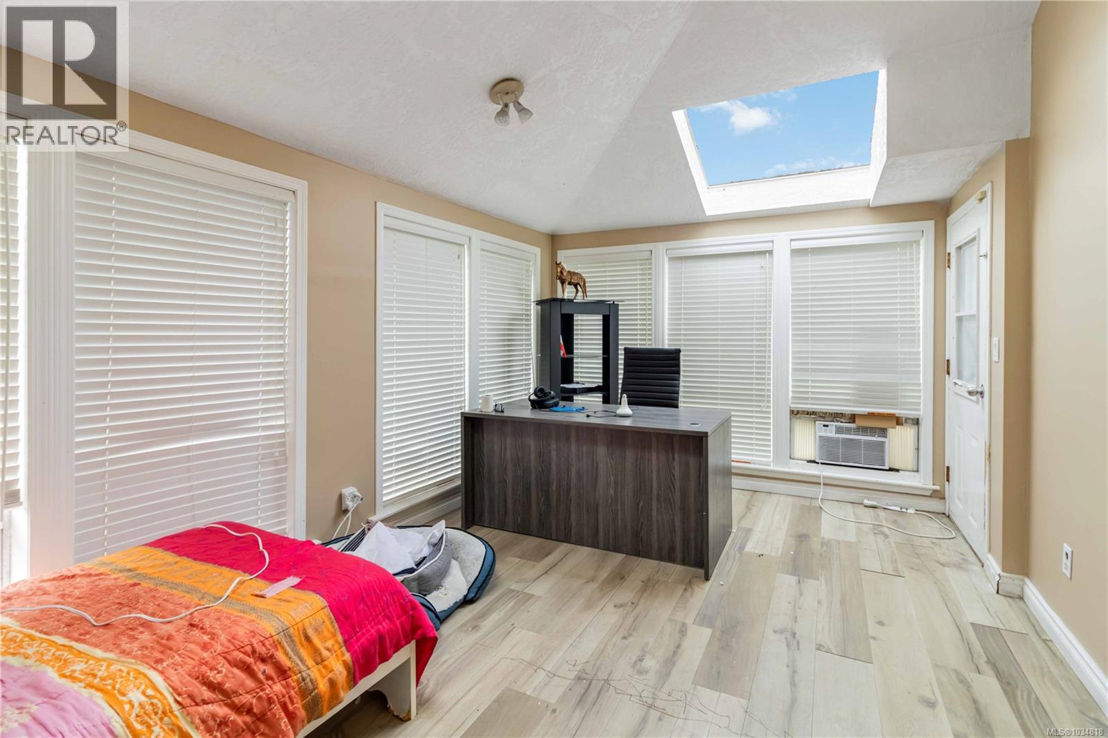 886 Lodi Ave - 28