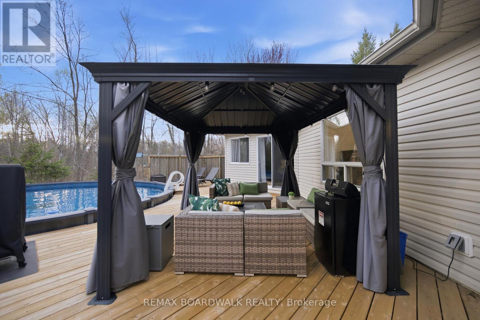 15 BIRCH DRIVE - 12