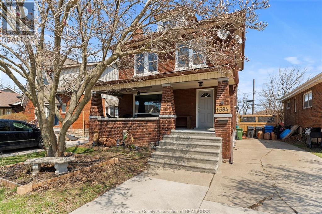 1384 PILLETTE, Windsor, Ontario, N8Y3B9 — Photo 2