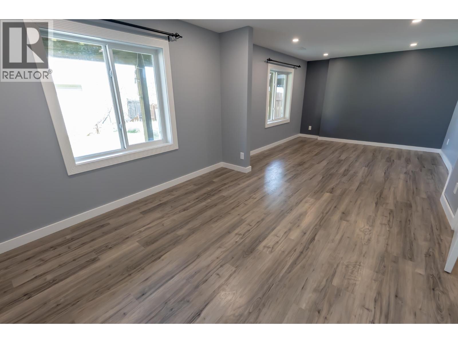 335 W 6TH STREET - 22