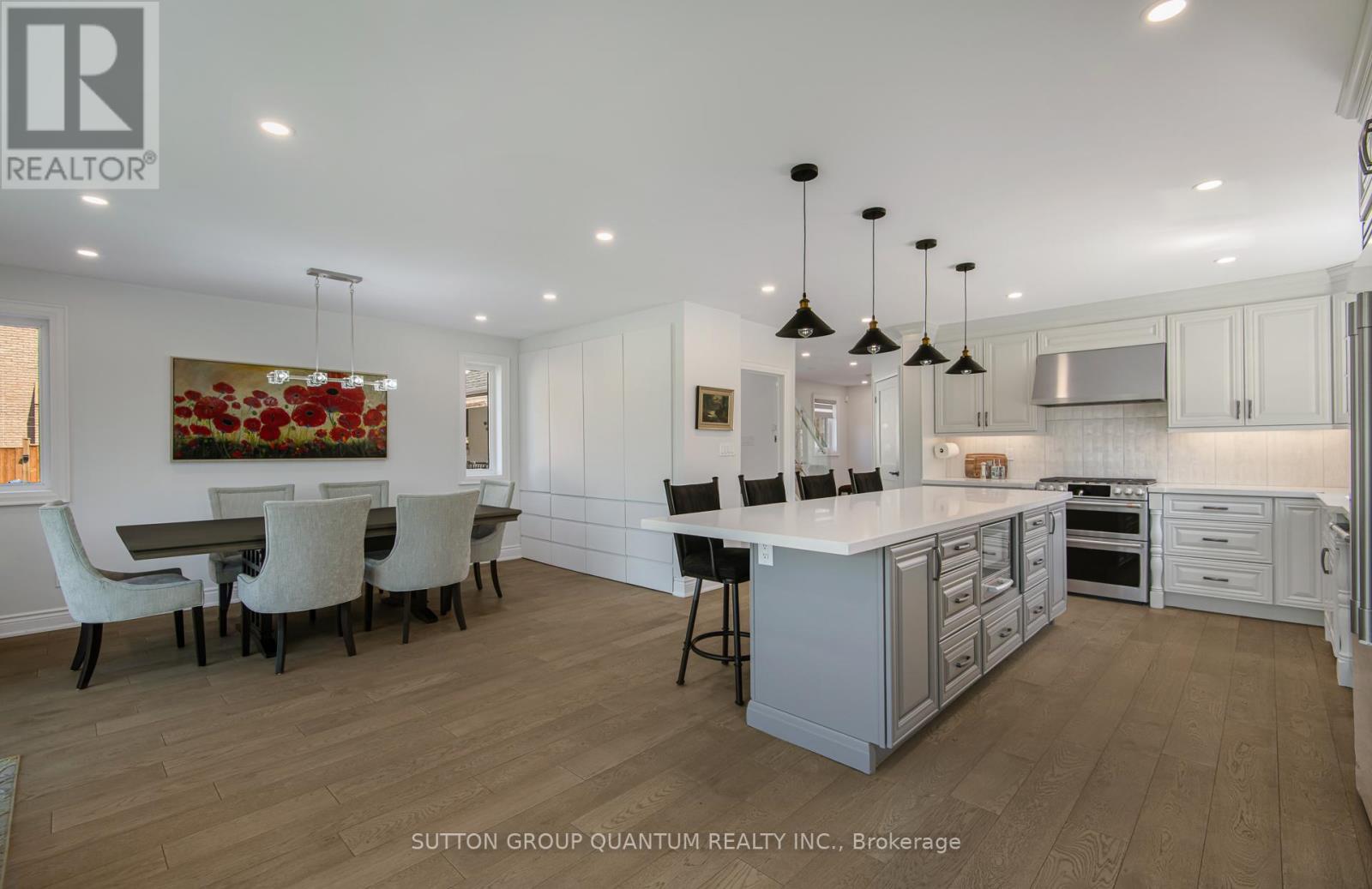 46 JOPLING AVENUE N - 12