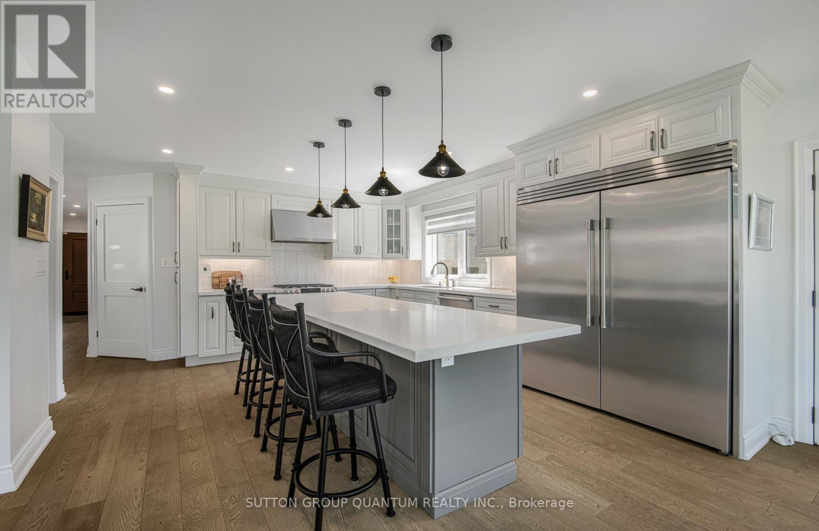 46 JOPLING AVENUE N - 11