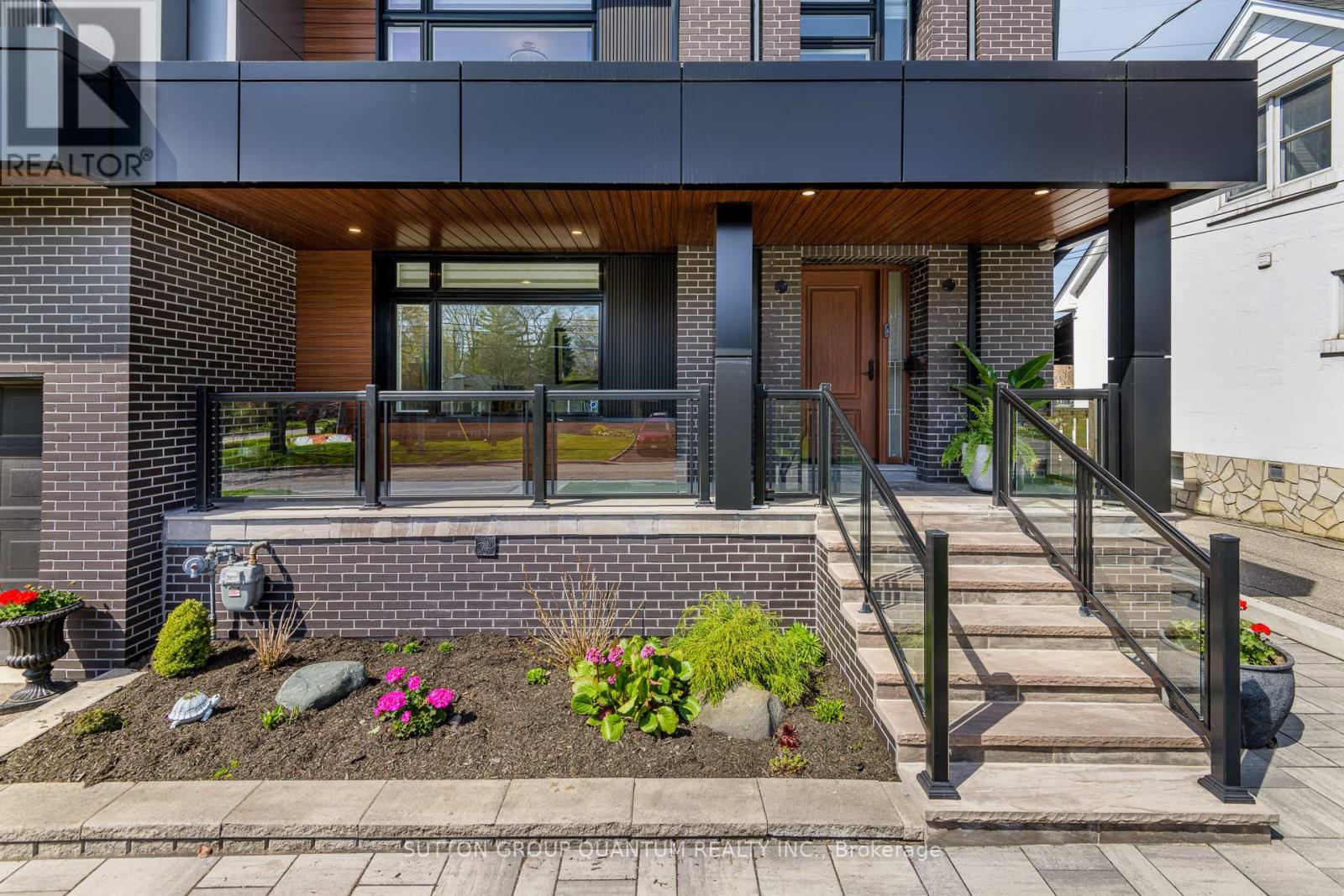 46 JOPLING AVENUE N - 4