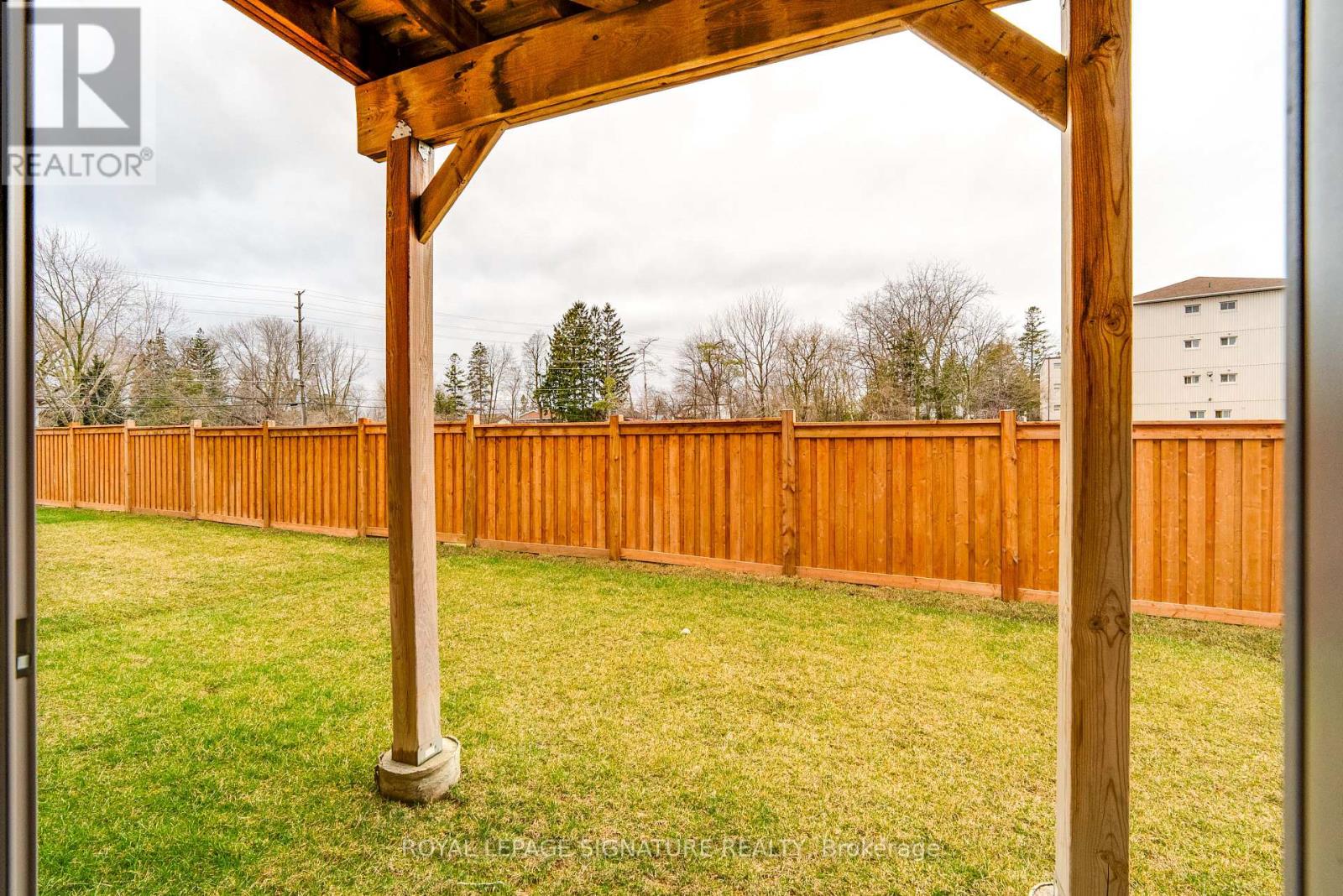 10 SOBCZAK DRIVE - 22