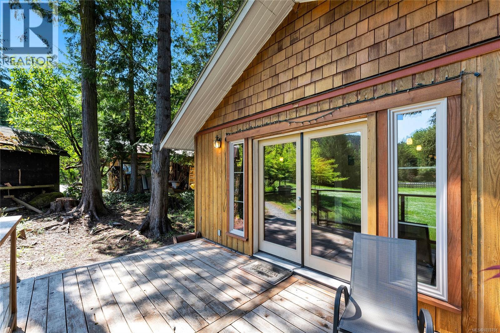 490 Rainbow Rd - 3