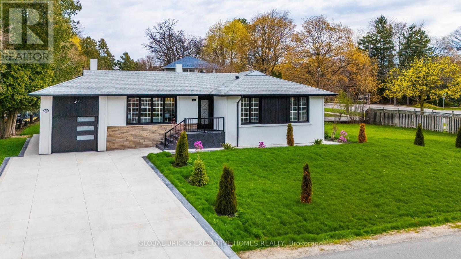 307 LEES LANE - 12