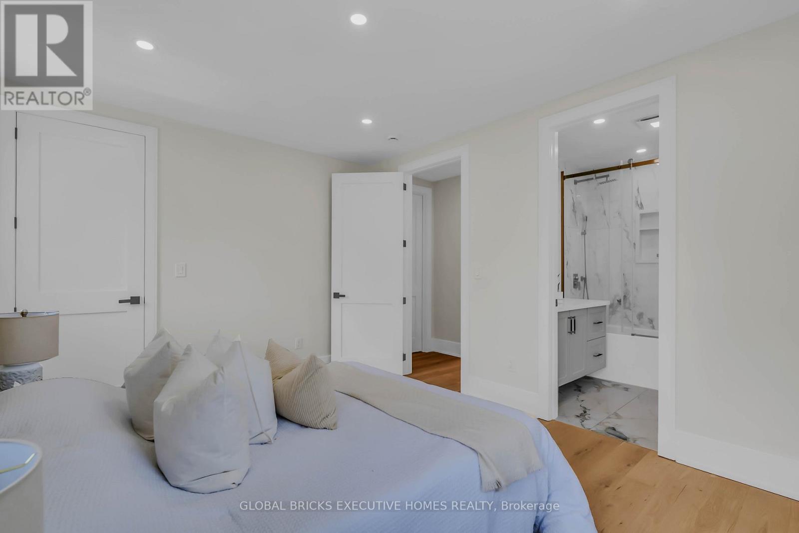 307 LEES LANE - 30