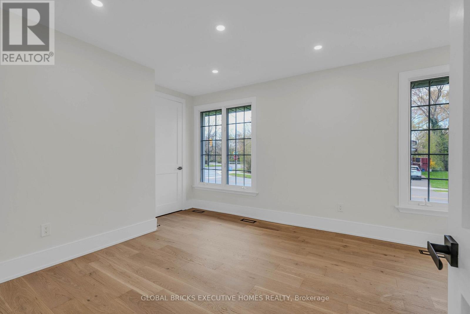 307 LEES LANE - 33