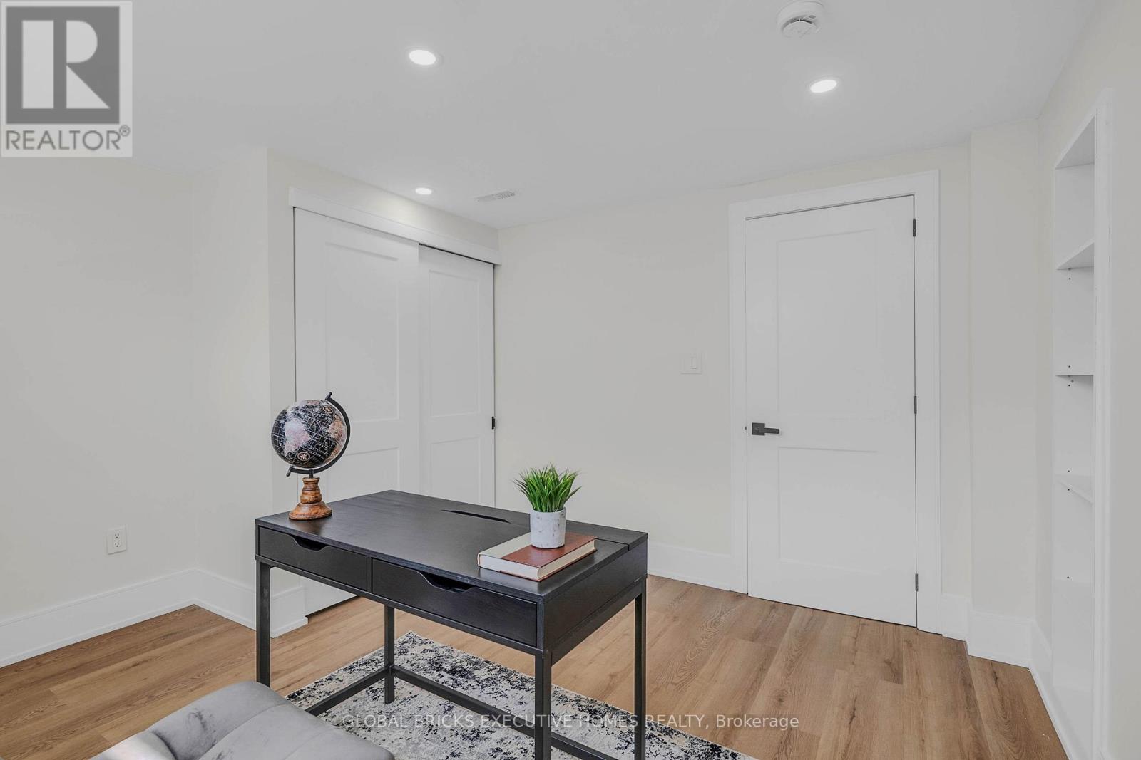 307 LEES LANE - 44