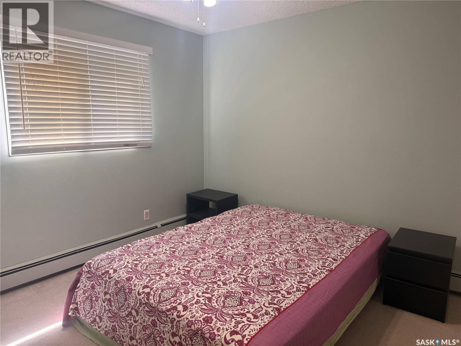 #18 4219 Degeer STREET - 5