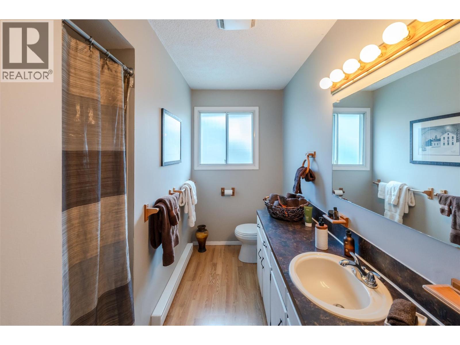 617 3RD Avenue, Keremeos