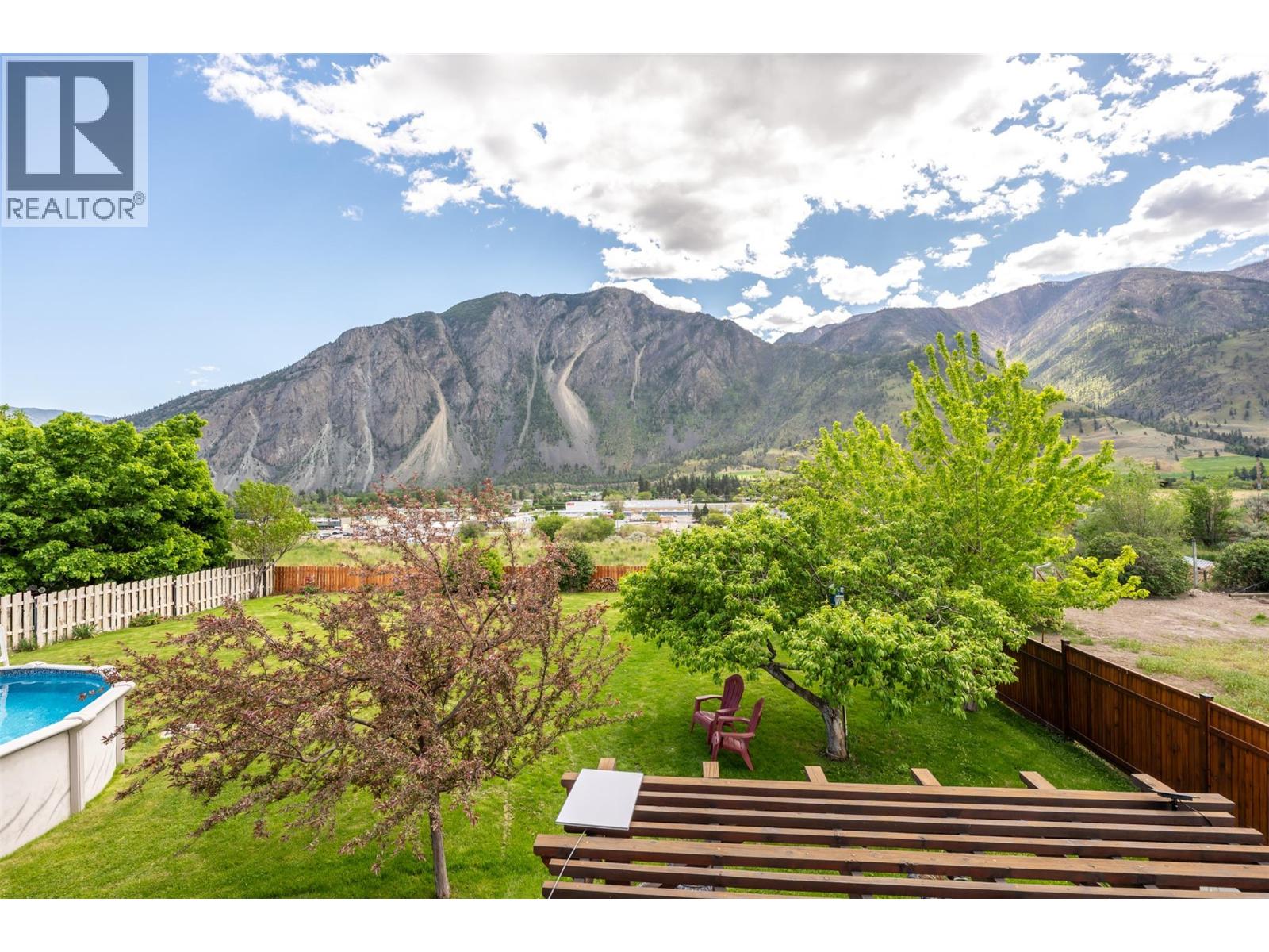 617 3RD Avenue, Keremeos