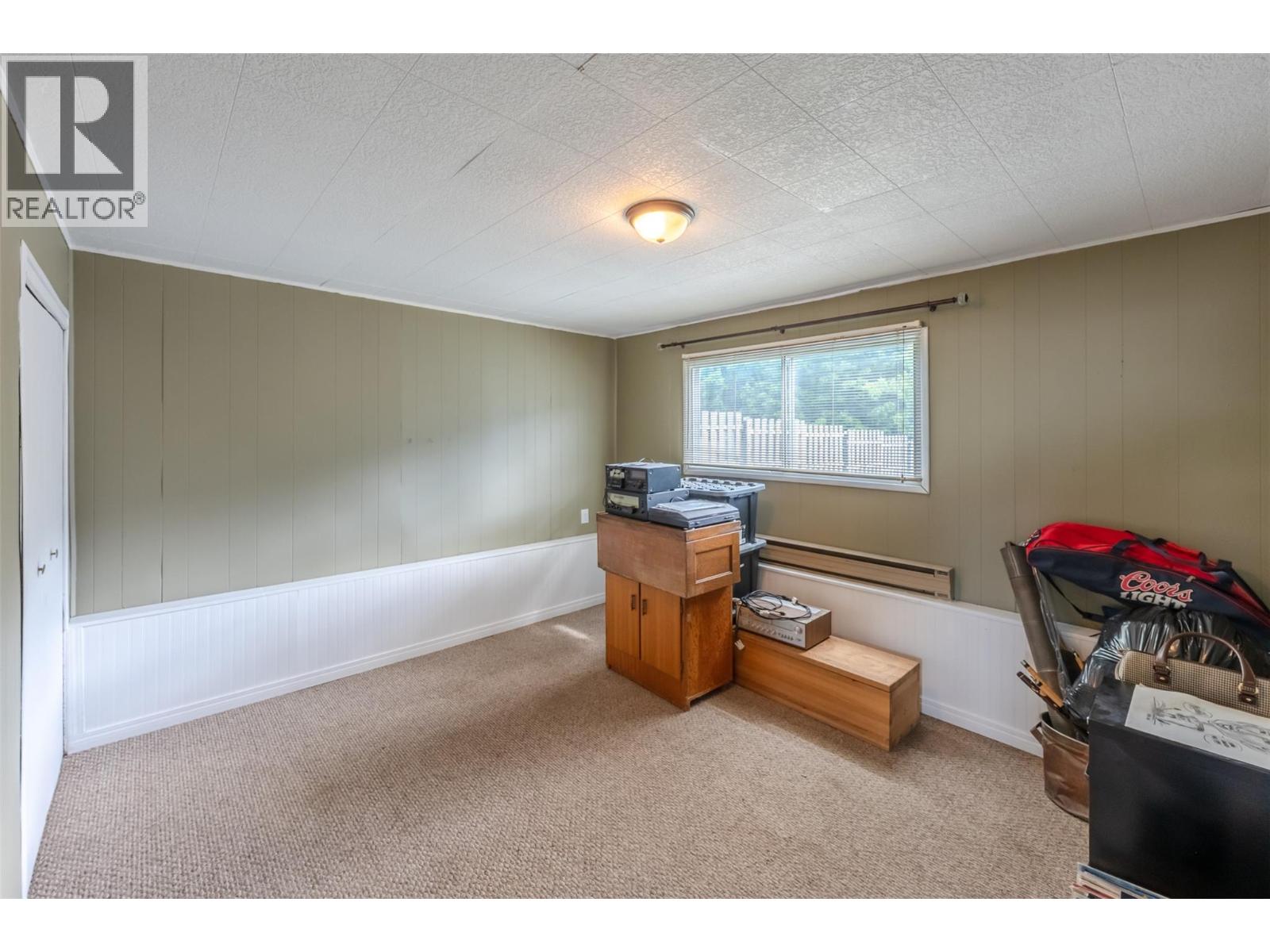 617 3RD Avenue, Keremeos