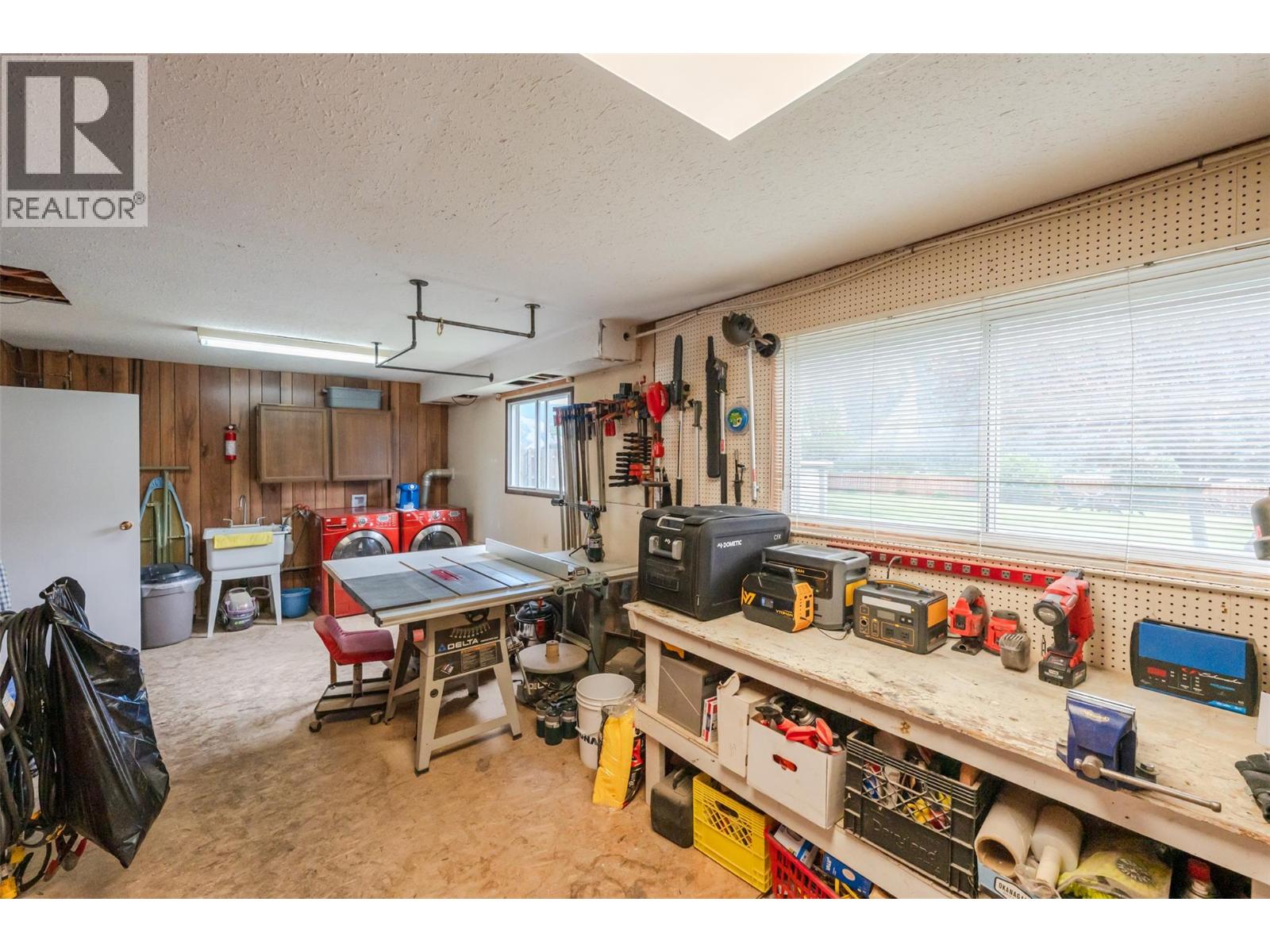 617 3RD Avenue, Keremeos