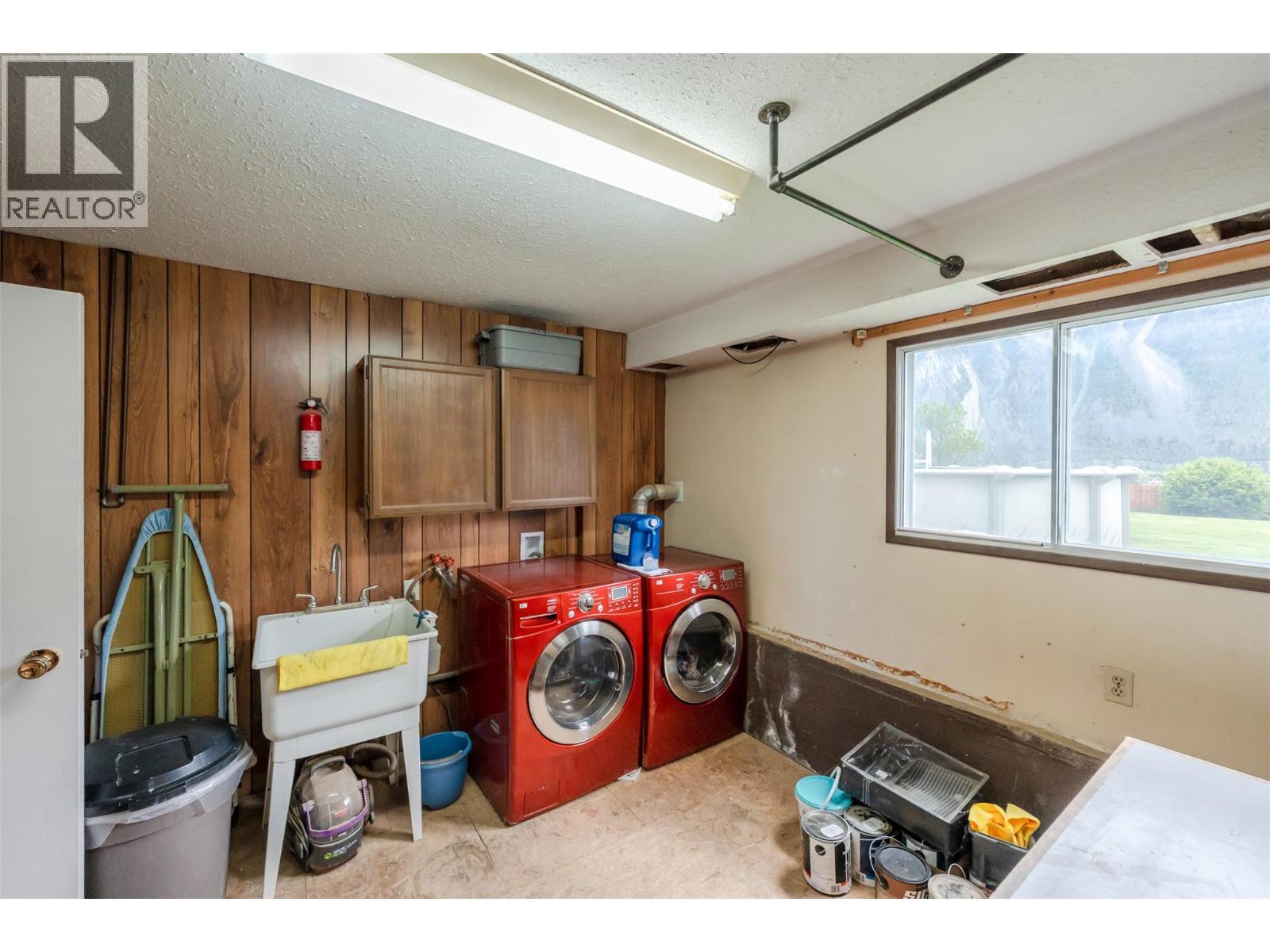 617 3RD Avenue, Keremeos