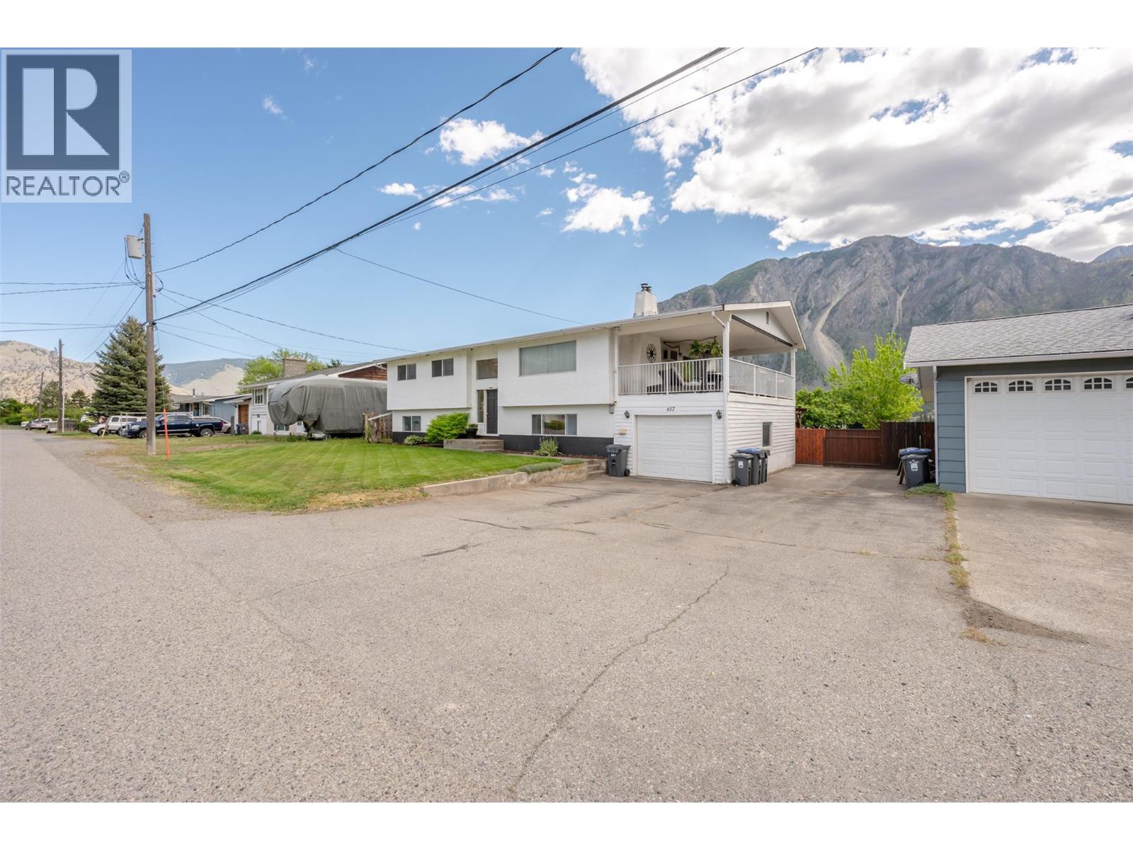 617 3RD Avenue, Keremeos