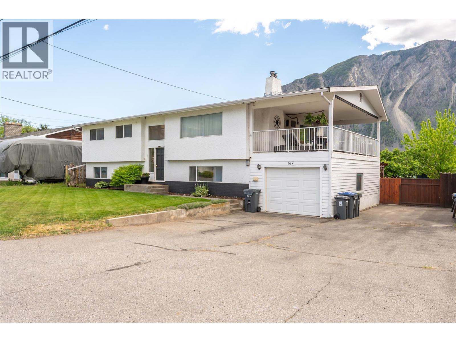 617 3RD Avenue, Keremeos