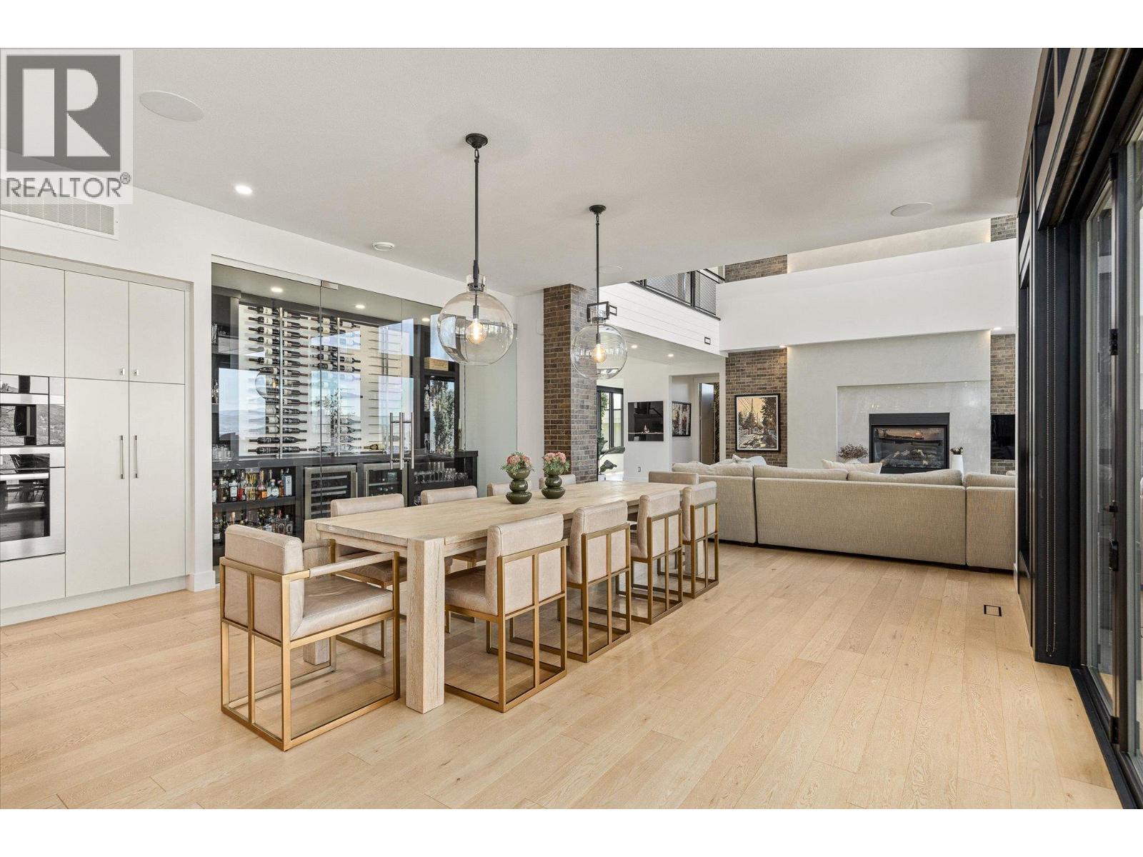 752 Highpointe Place, Kelowna