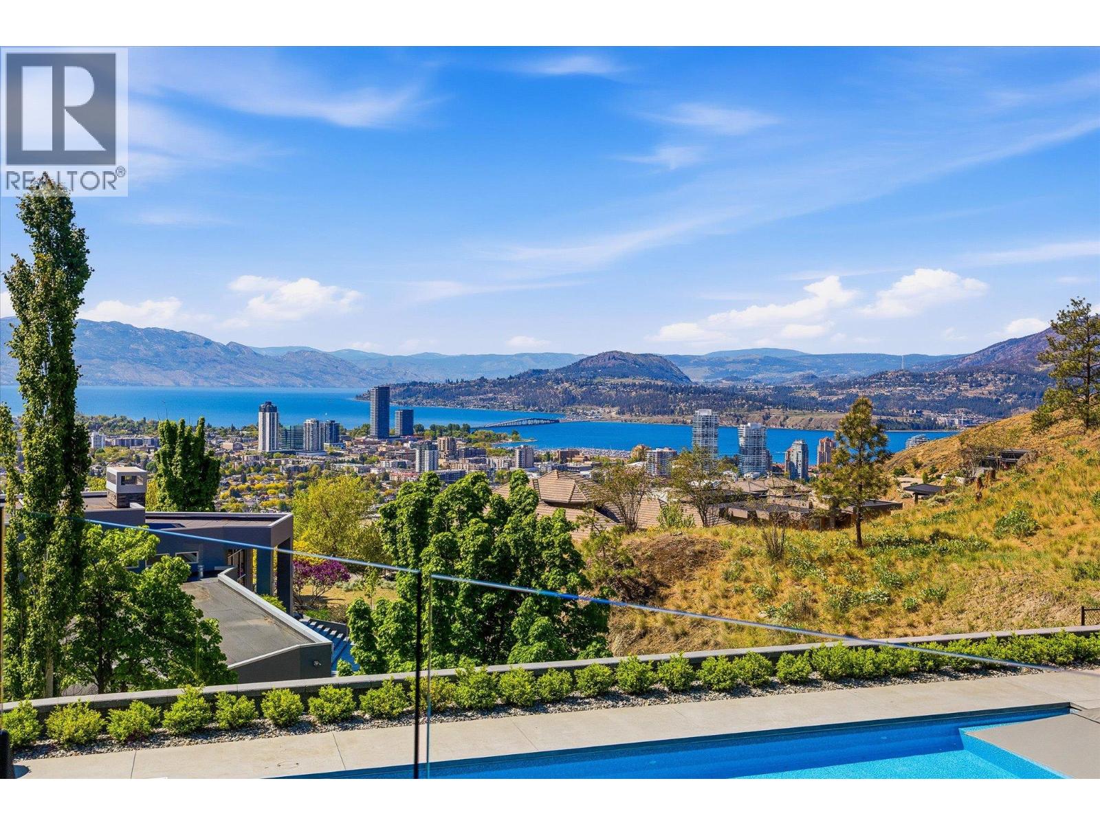 752 Highpointe Place, Kelowna