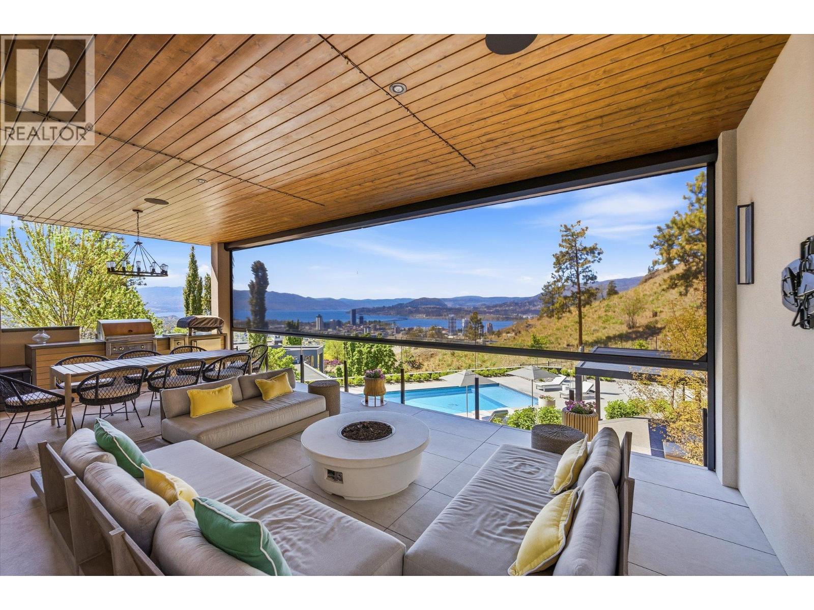 752 Highpointe Place, Kelowna