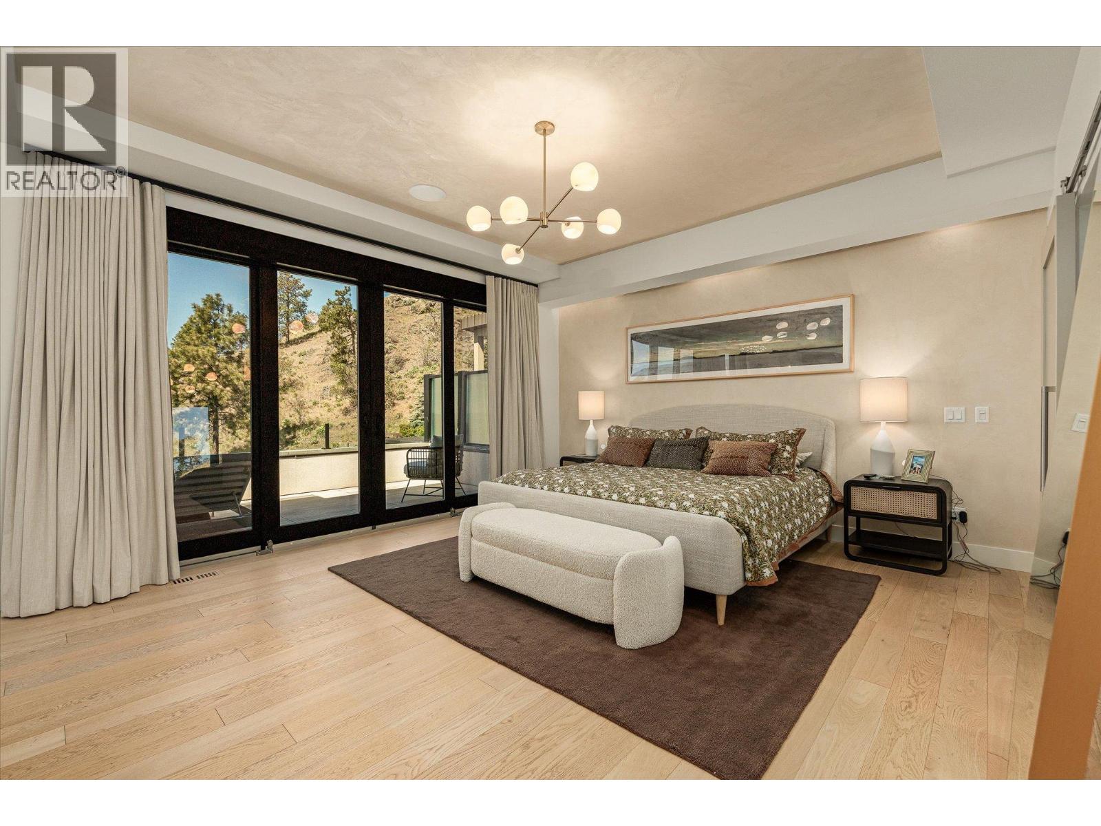 752 Highpointe Place, Kelowna