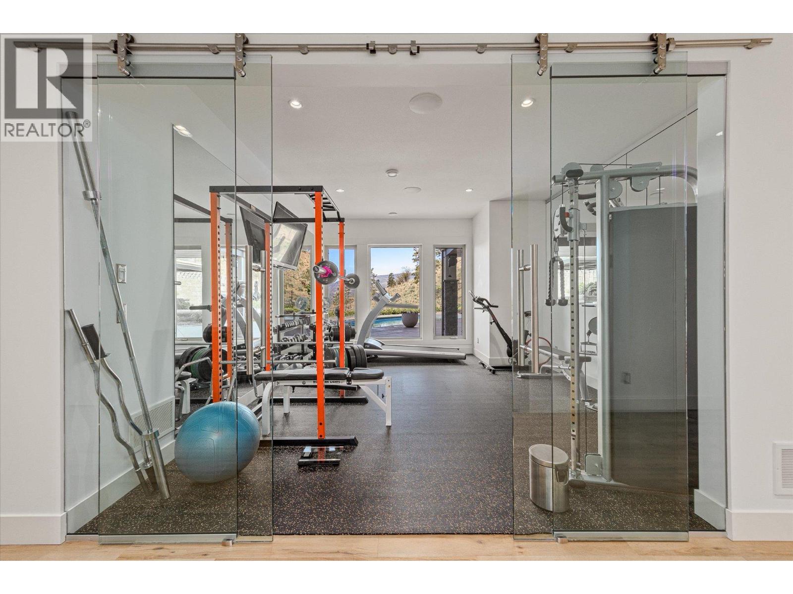 752 Highpointe Place, Kelowna