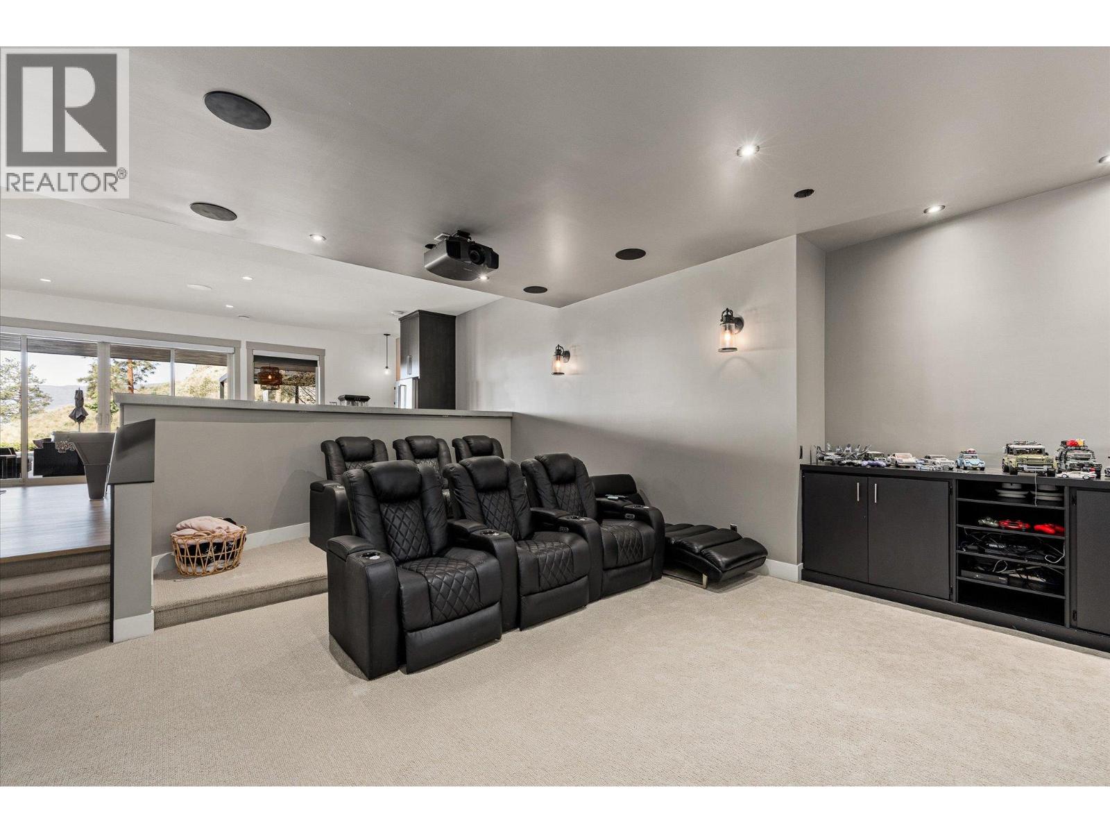 752 Highpointe Place, Kelowna