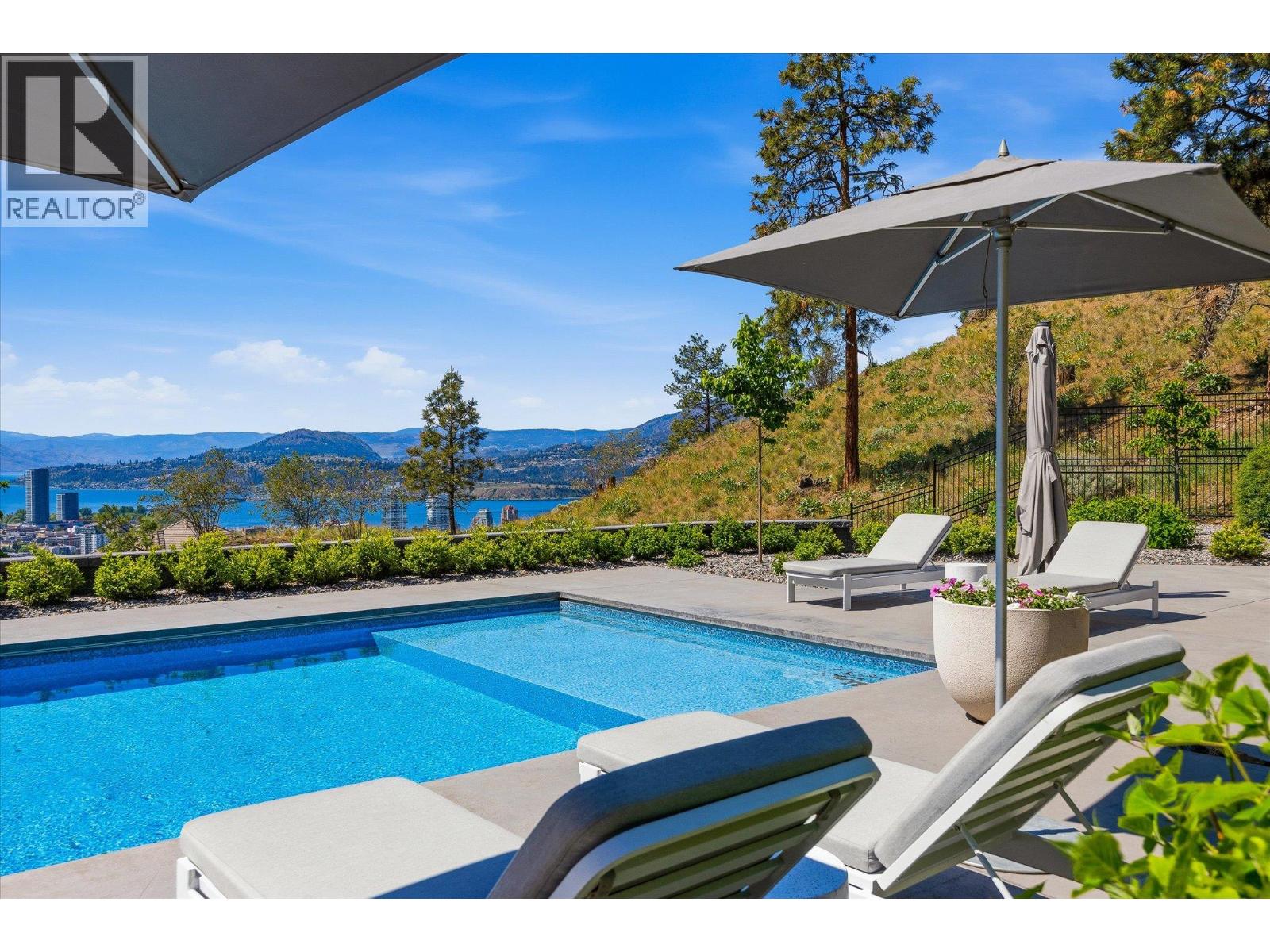 752 Highpointe Place, Kelowna