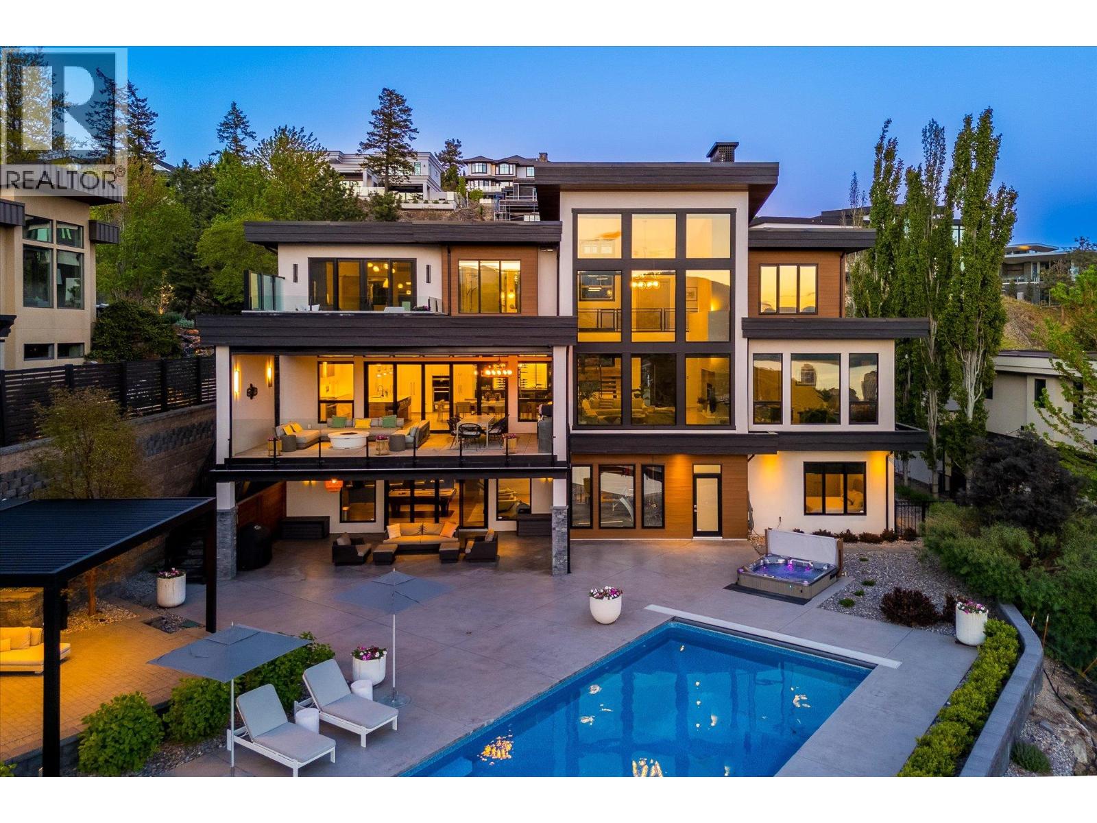 752 Highpointe Place, Kelowna