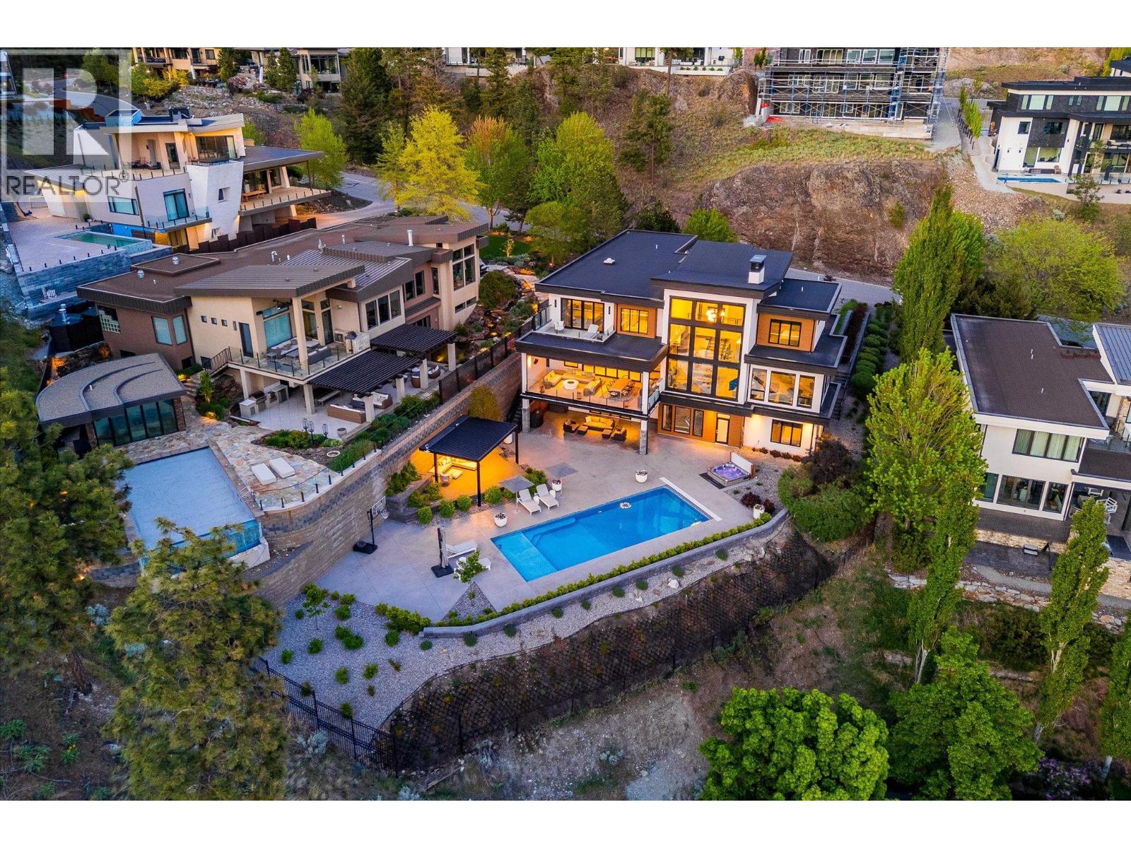 752 Highpointe Place, Kelowna