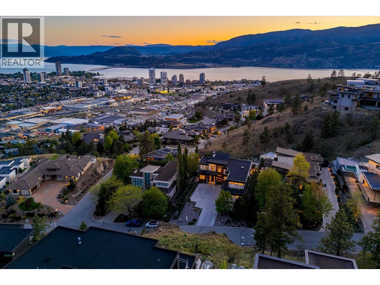 752 Highpointe Place, Kelowna