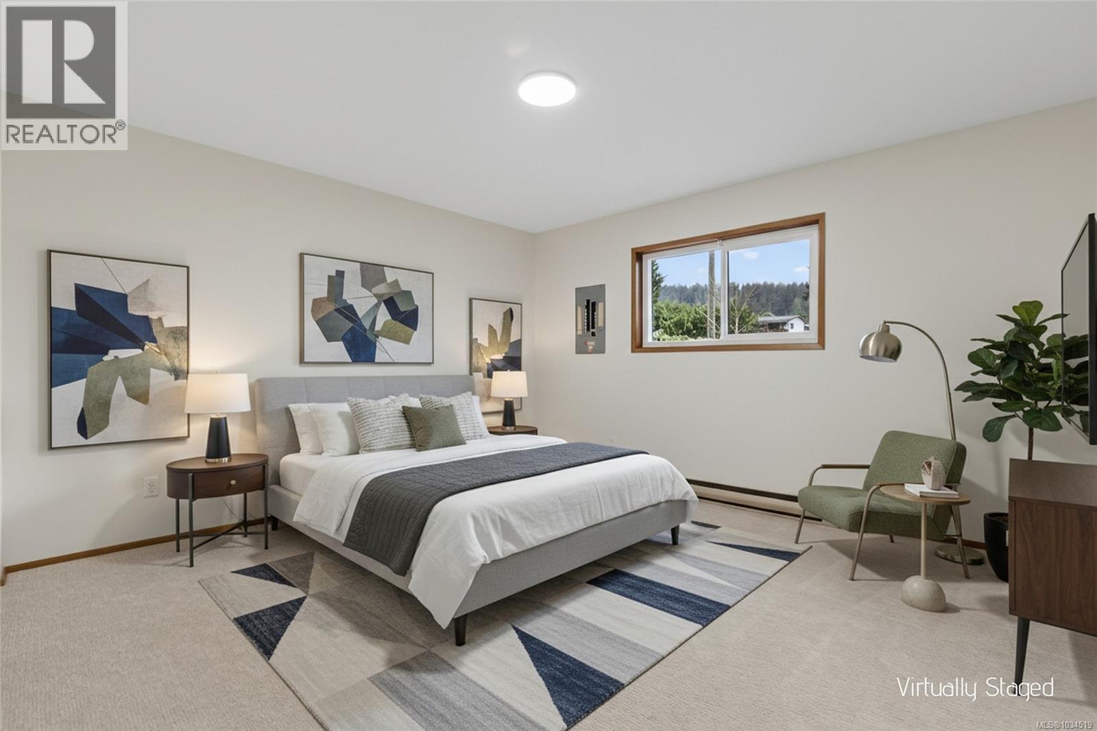8071 Queen St - 51