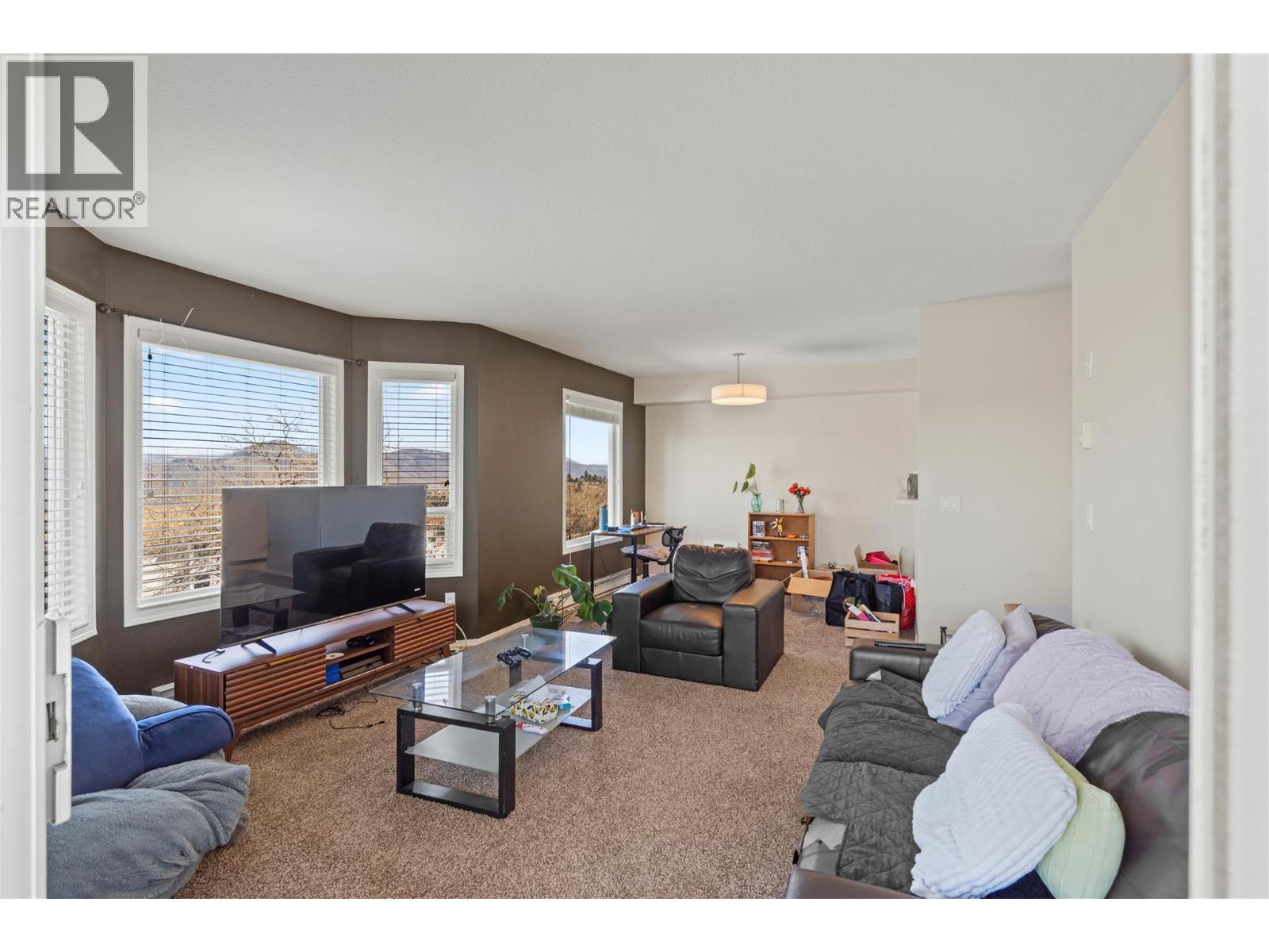 #217 1170 HUGH ALLAN Drive - 3