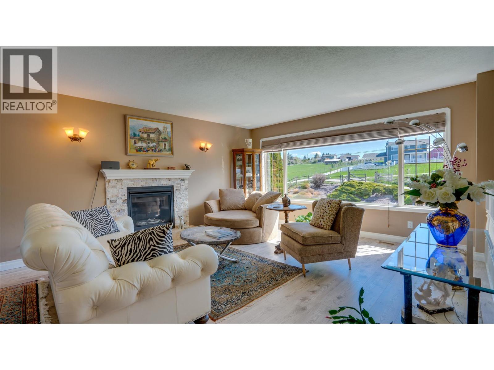 5360 Learmouth Road - 29