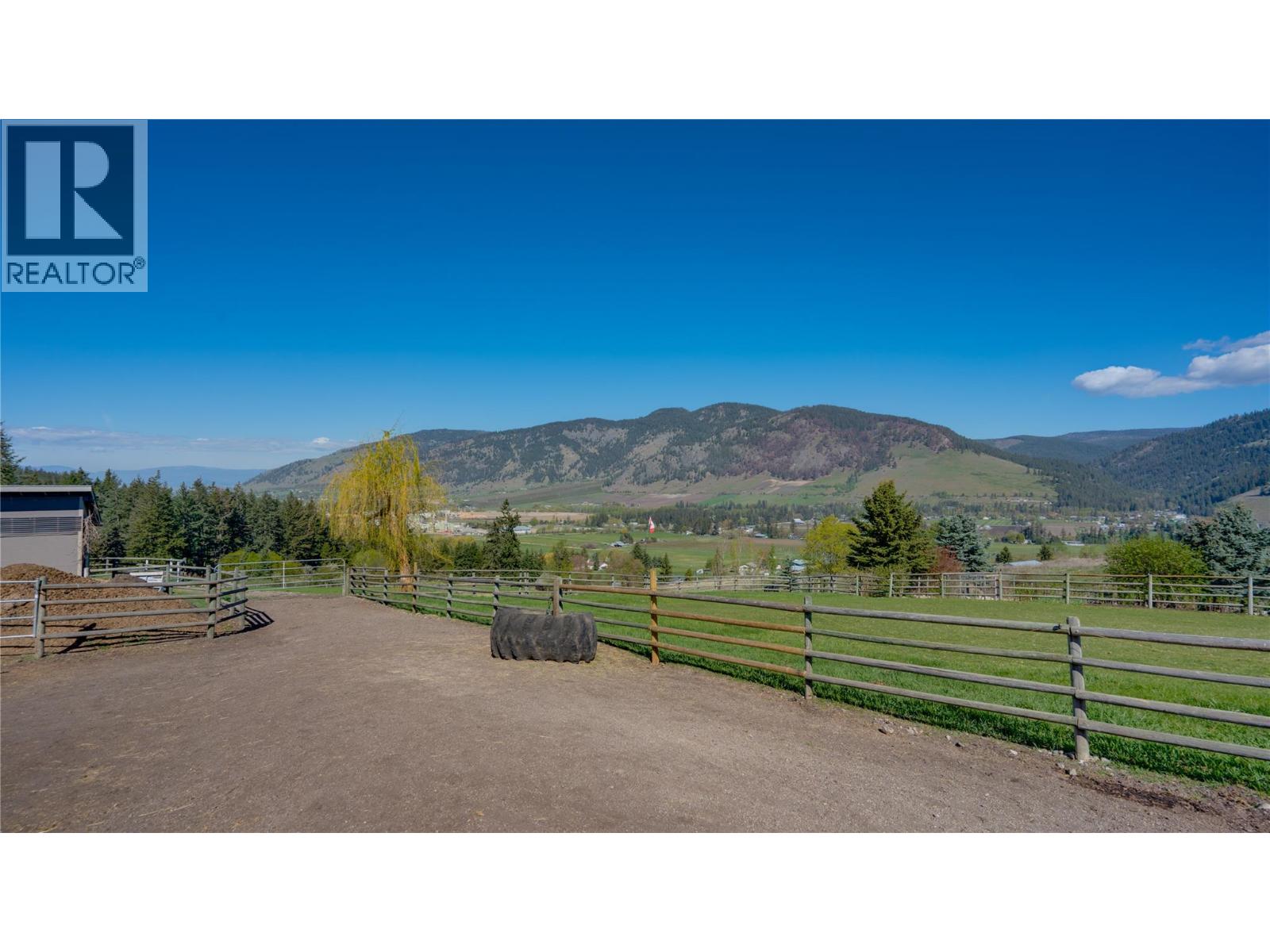 5360 Learmouth Road - 92