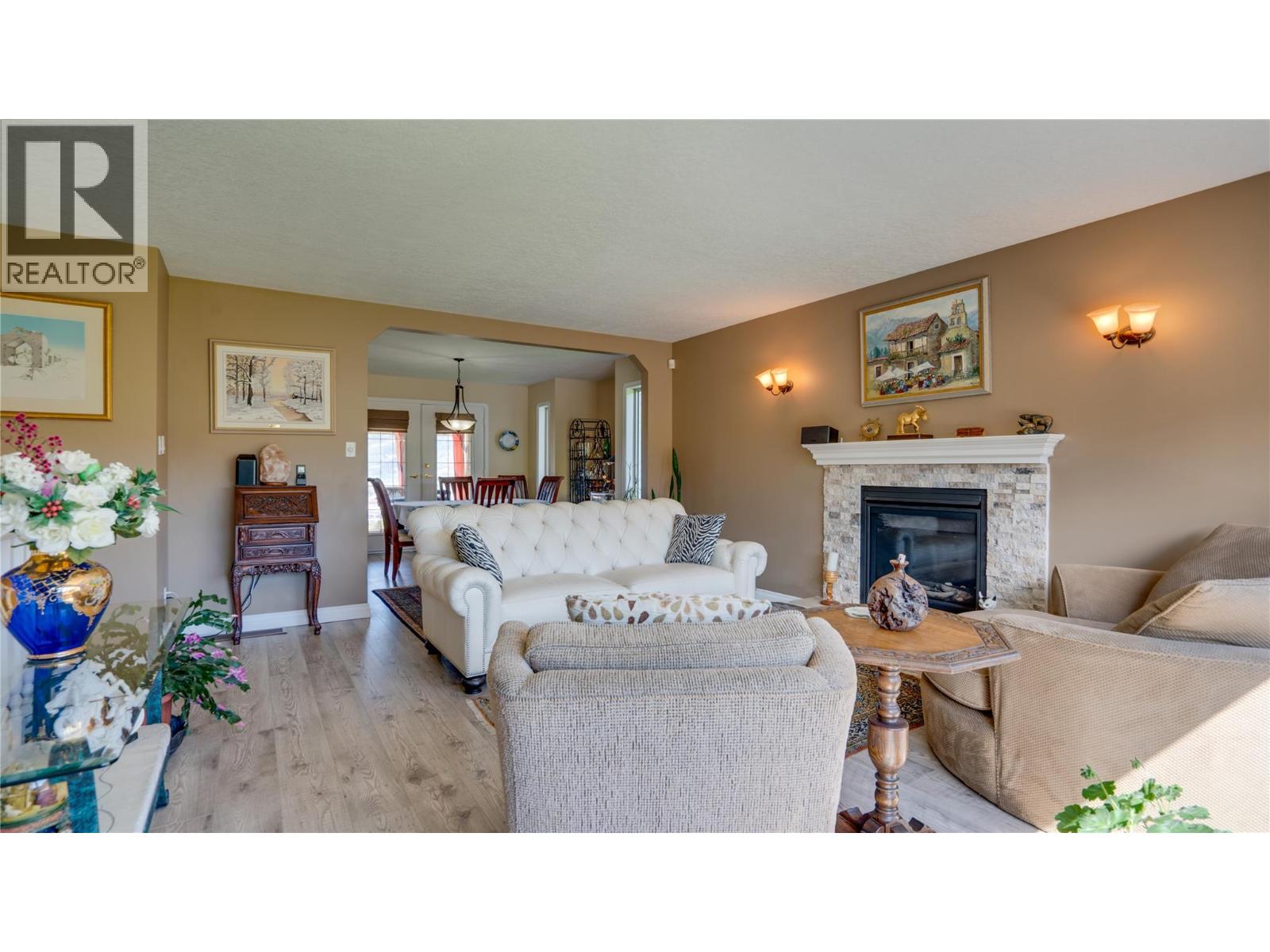 5360 Learmouth Road - 31