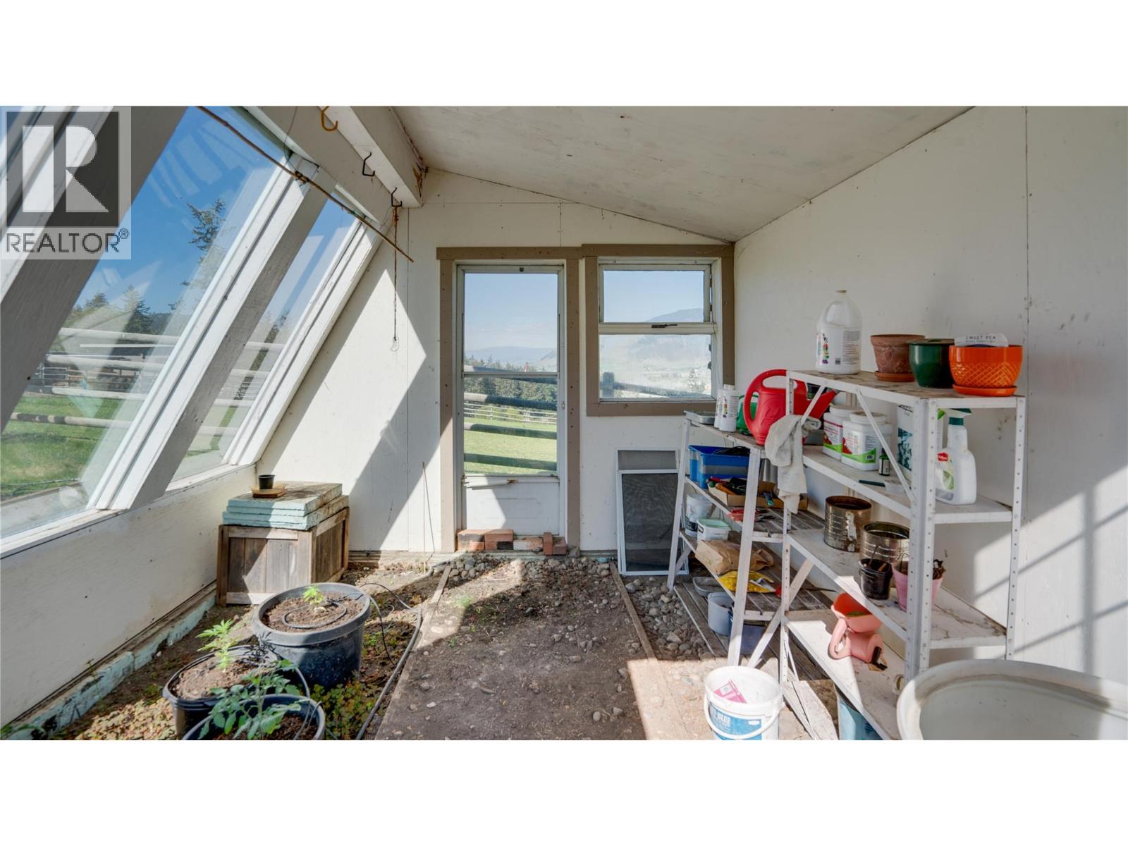 5360 Learmouth Road - 96