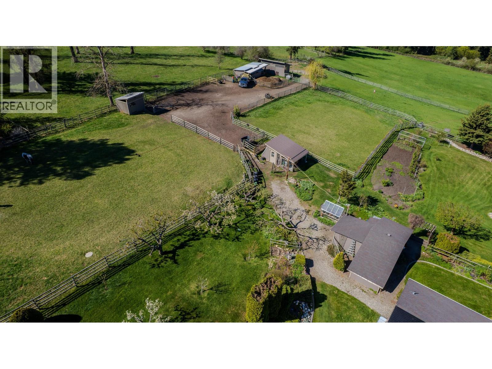 5360 Learmouth Road - 81