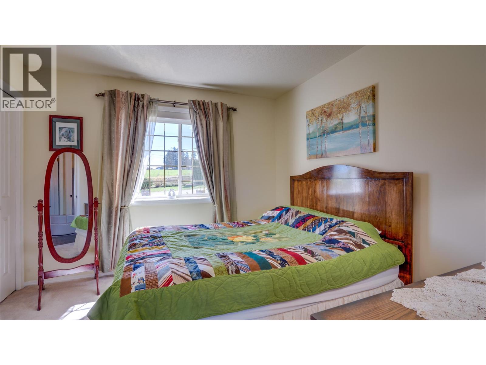 5360 Learmouth Road - 42