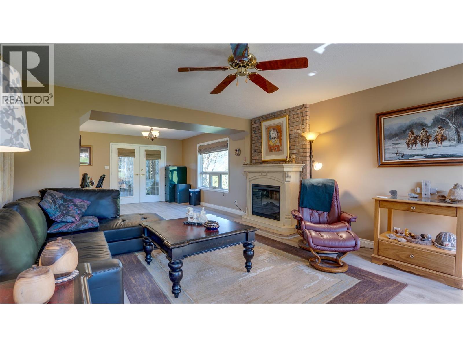 5360 Learmouth Road - 48