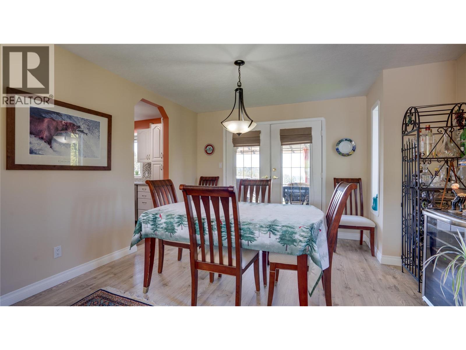 5360 Learmouth Road - 32