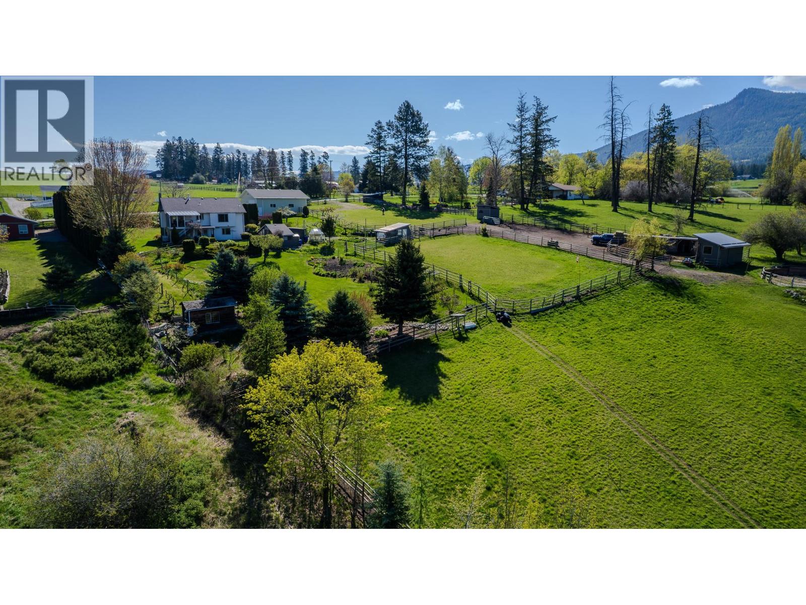 5360 Learmouth Road - 72