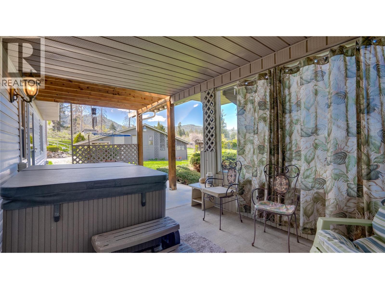 5360 Learmouth Road - 51
