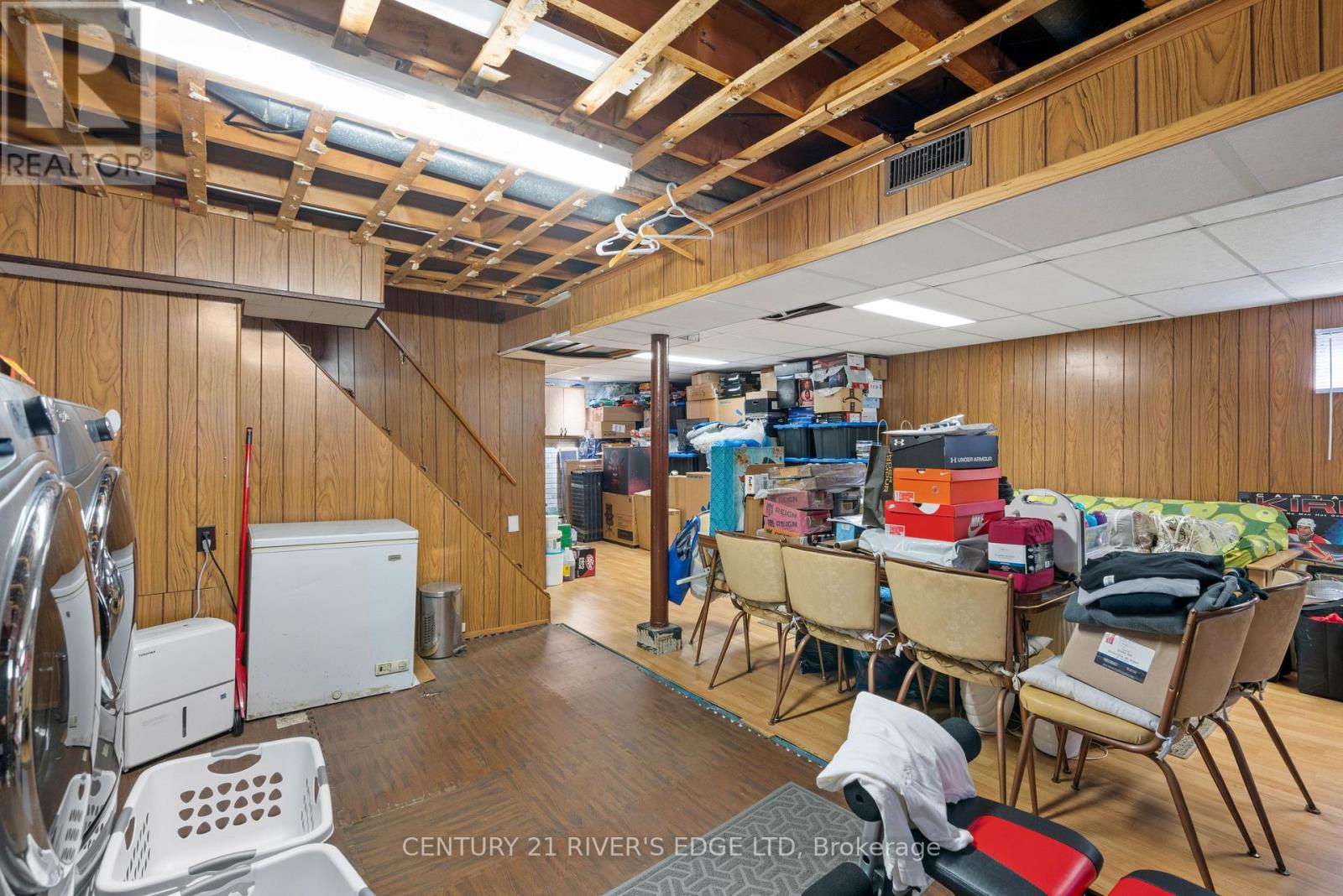 54 LOYALIST STREET - 21