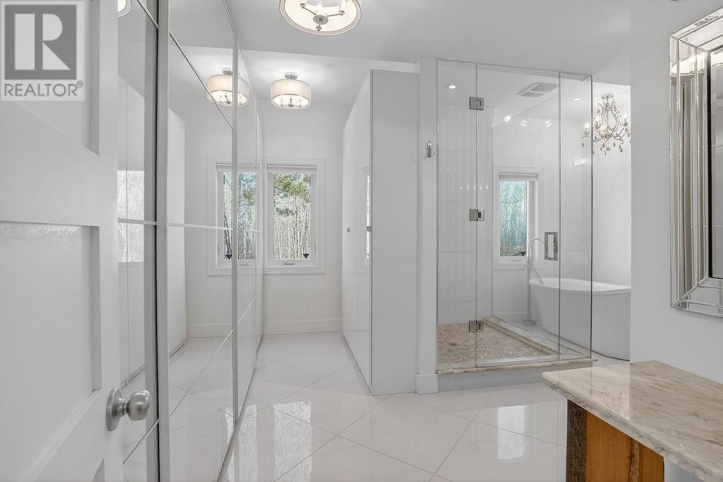 15 Driftwood Avenue - 15
