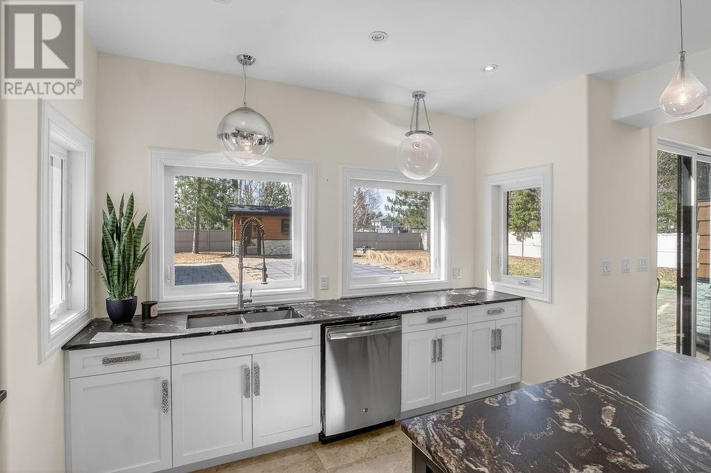 15 Driftwood Avenue - 4