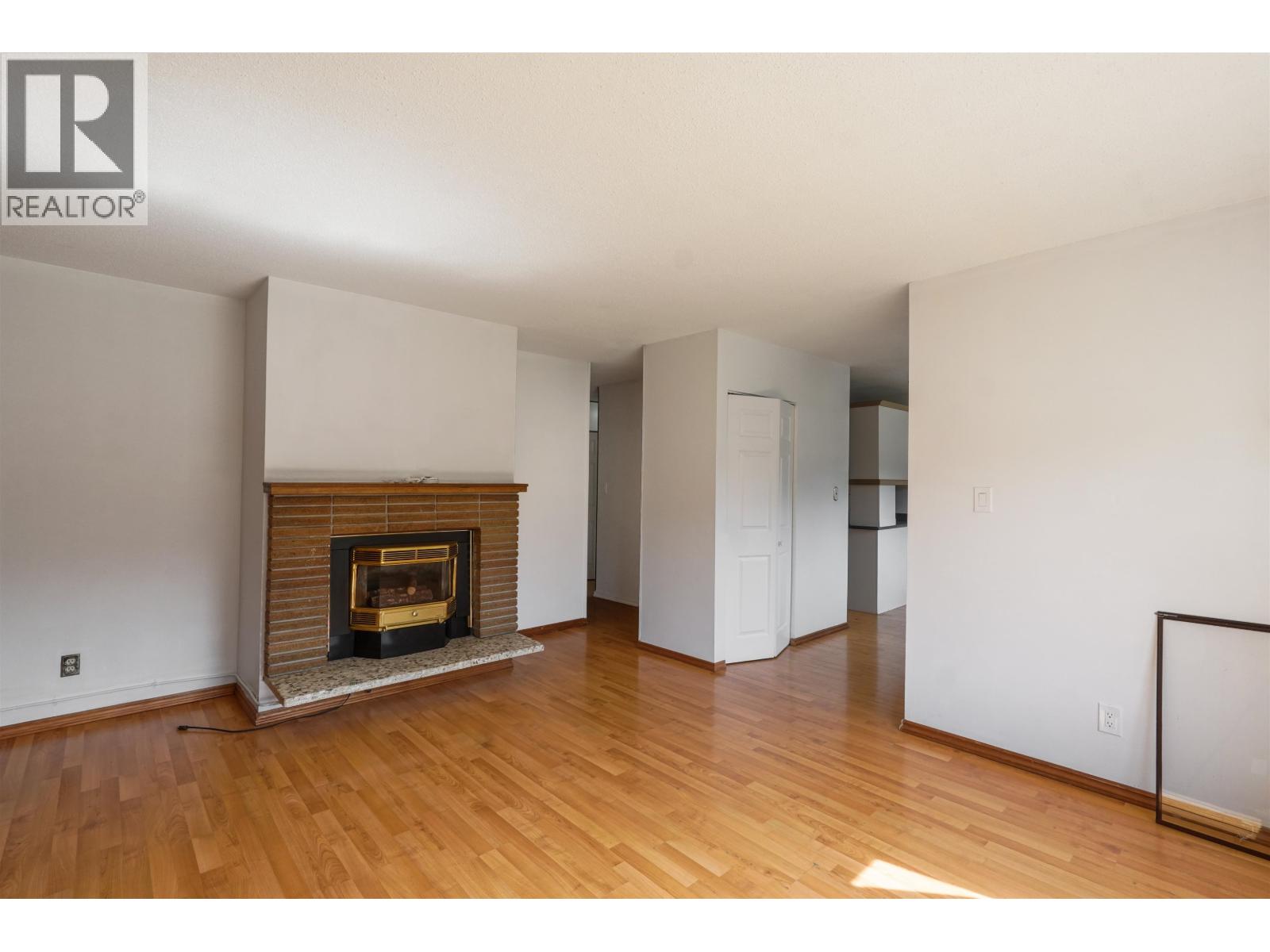 23 DUNN STREET - 7