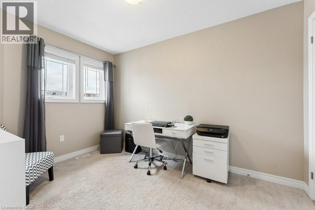 23 VALLEYBROOK Drive, Kitchener, Ontario, N2A0J9 — Photo 11